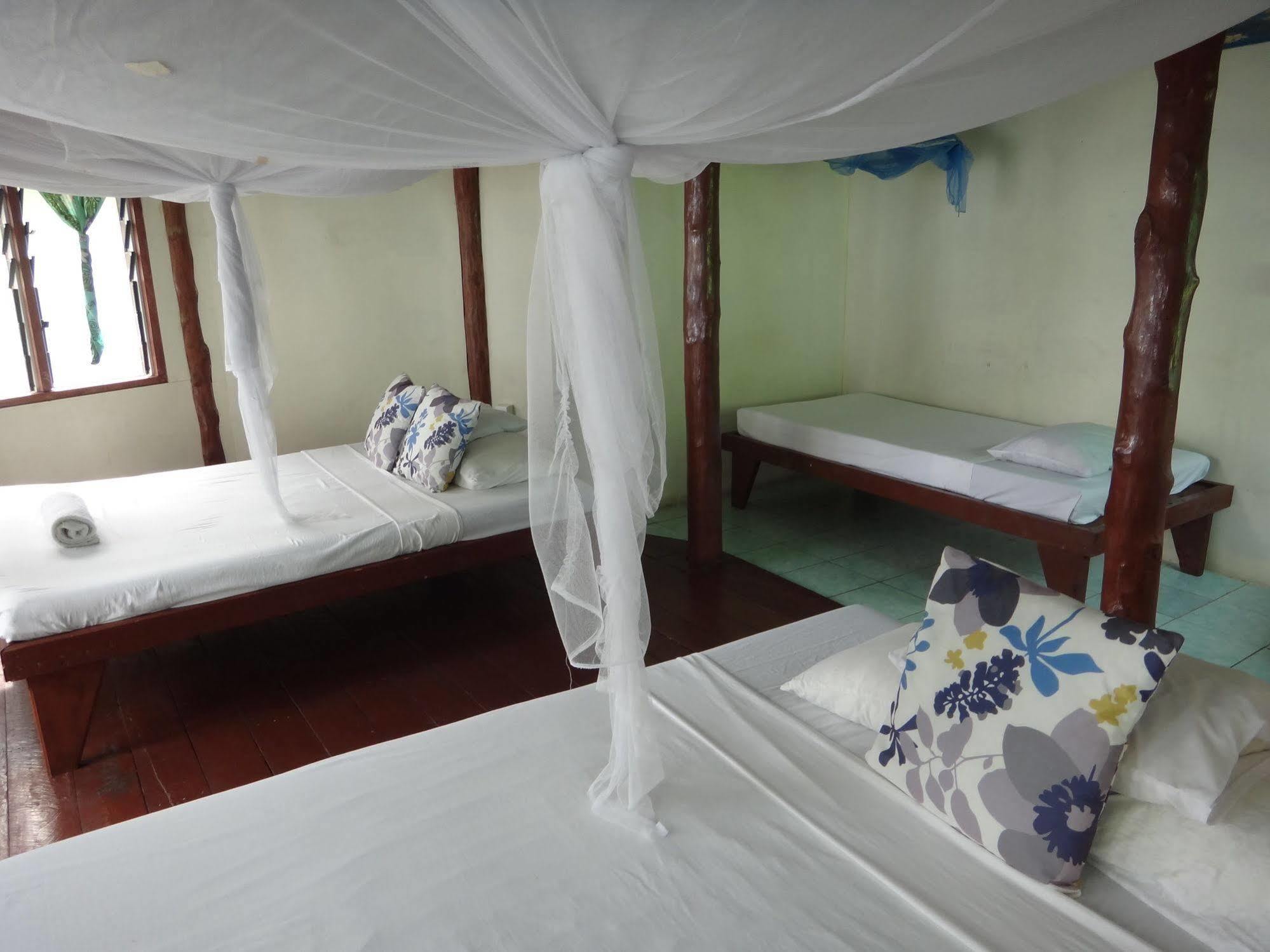 Vaimoana Seaside Lodge Savai'i Island Esterno foto